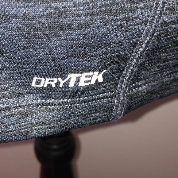 Tek Gear DryTek Athletic pull over Size S - Picture 4 of 5